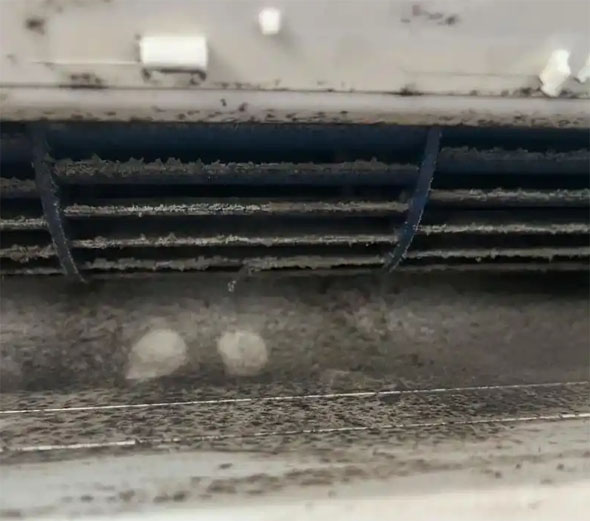 桐柏空调吹的风有股烧焦味是怎么回事